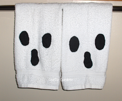 'boo'tiful towels at craftygardener.ca