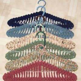 crochet covered coat hangers from https://www.craftygardener.ca