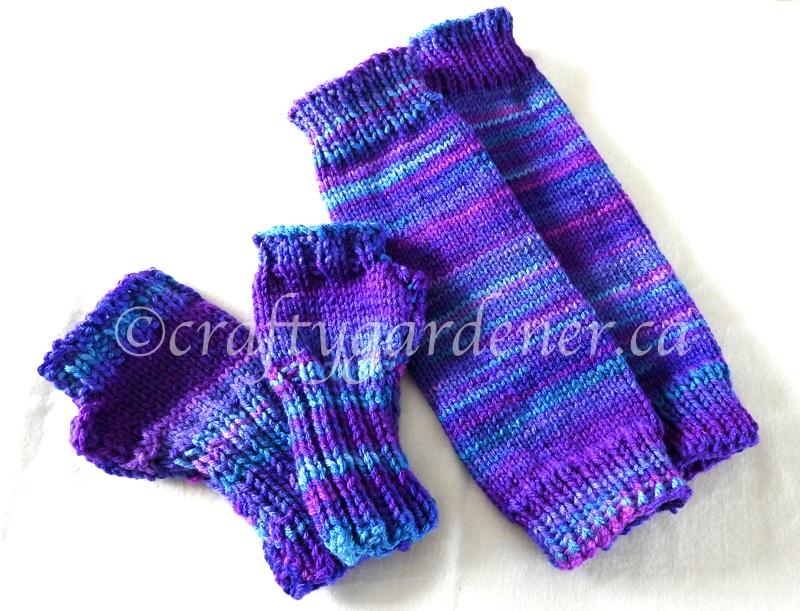 knitting fingerless mitts and leg warmers for kids at craftygardener.ca